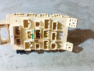 блок предохранителей Toyota Yaris P1 (1999 - 2003), 1.3 л., бензин