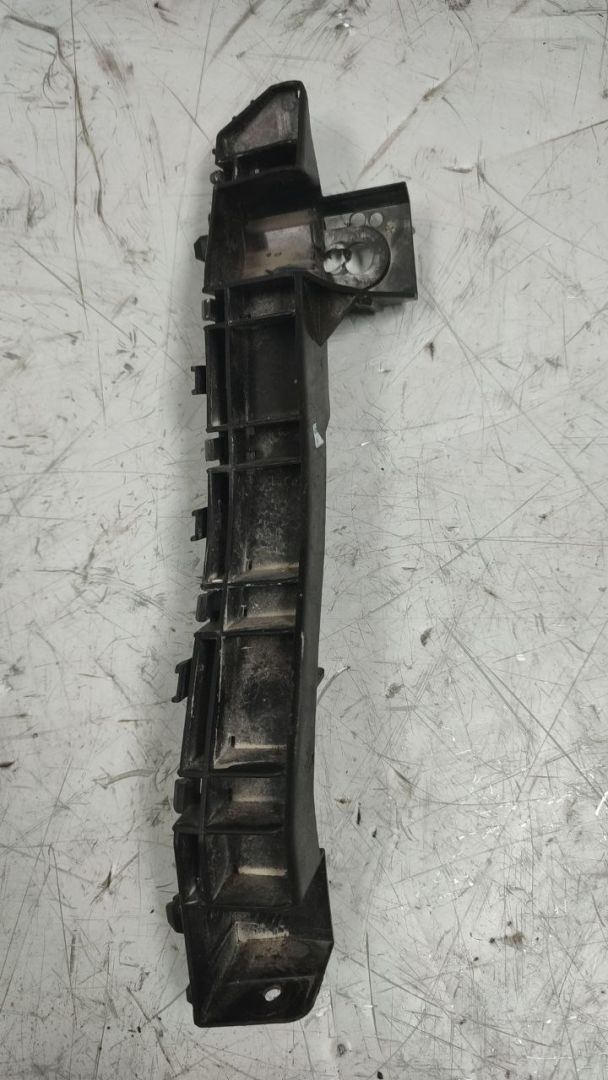 Крепление бампера переднего Subaru Forester 3 поколение (SH) 2010, 2.0 л., бензин, АКПП - фото №1