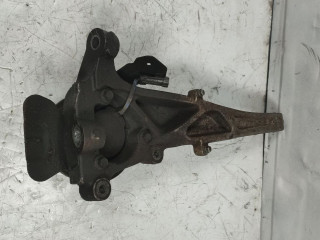 кулак поворотный левый Cadillac CTS 2 поколение (2007 - 2014), 2.8 л., бензин, АКПП, задний привод, 18079801