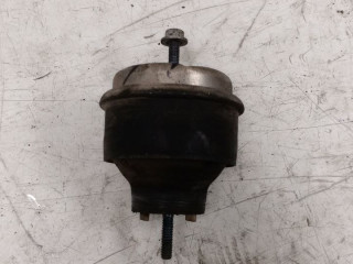 подушка крепления двигателя Volkswagen Passat B5 [рестайлинг] (2000 - 2005), 1.8 л., бензин, МКПП