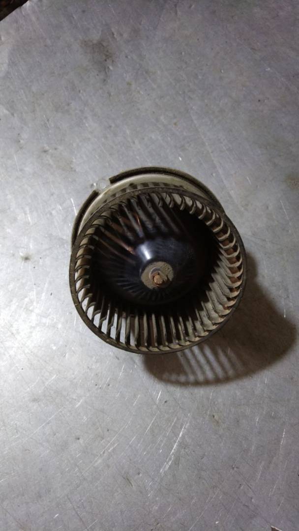 моторчик печки Ford Transit 6 поколение (2000 - 2006), 2.0 л. - фото №1