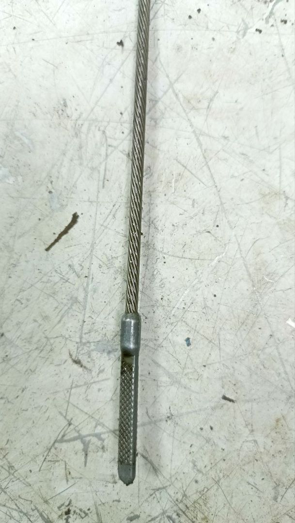 щуп двигателя Suzuki Baleno 1 поколение (1995 - 2002), 1.6 л., бензин, МКПП - фото №1