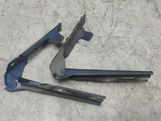 петля капота Saab 9-3 2 поколение (2002 - 2007)