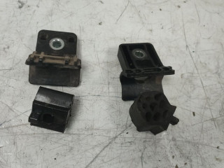 кронштейн радиатора Chevrolet Cruze 1 поколение (2009 - 2012), 1.6 л., бензин, АКПП