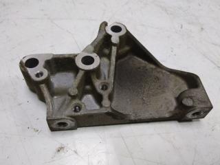 кронштейн двигателя Volvo S80 1 поколение (1998 - 2003), 2.4 л., бензин, МКПП, 9180996