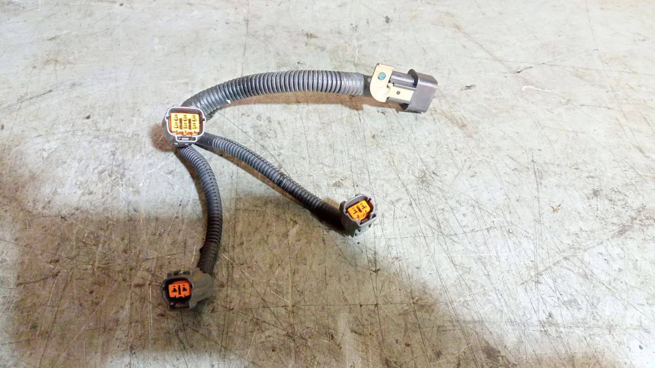 проводка двигателя Mitsubishi Carisma 1 поколение (1995 - 1999), 1.8 л., бензин, МКПП - фото №1