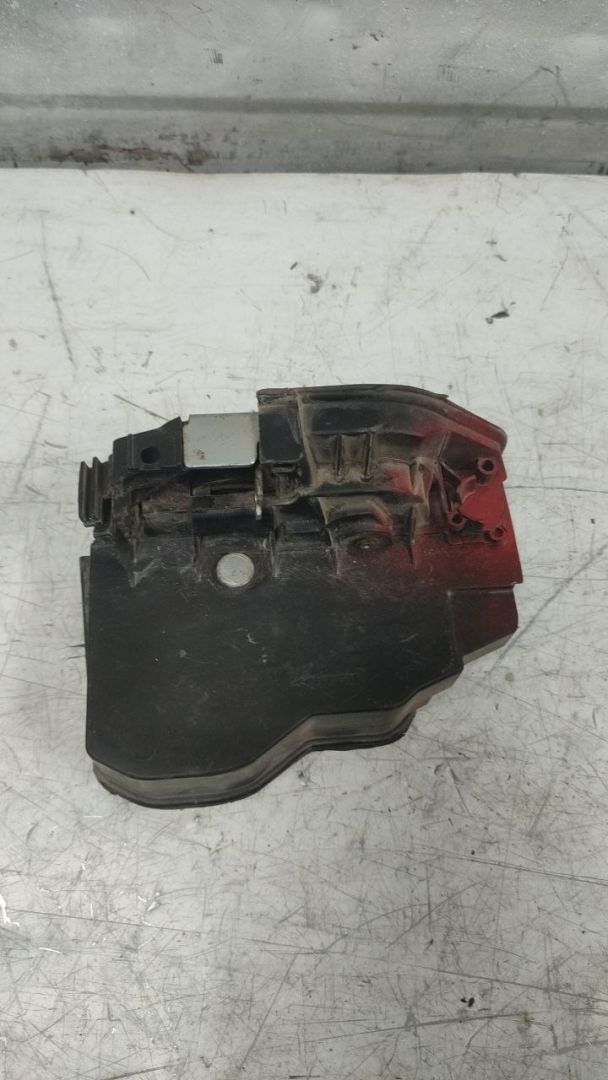 замок двери передней правой BMW 3 серия E90/E91/E92/E93 (2004 - 2010), 7202146 - фото №1