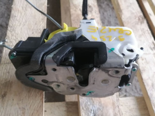 замок двери Chevrolet Cruze 1 поколение J300 2011, 1.8 л., бензин, 13503739