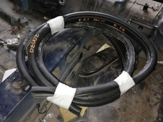 уплотнитель двери Ford Focus 2 поколение CB4 2008