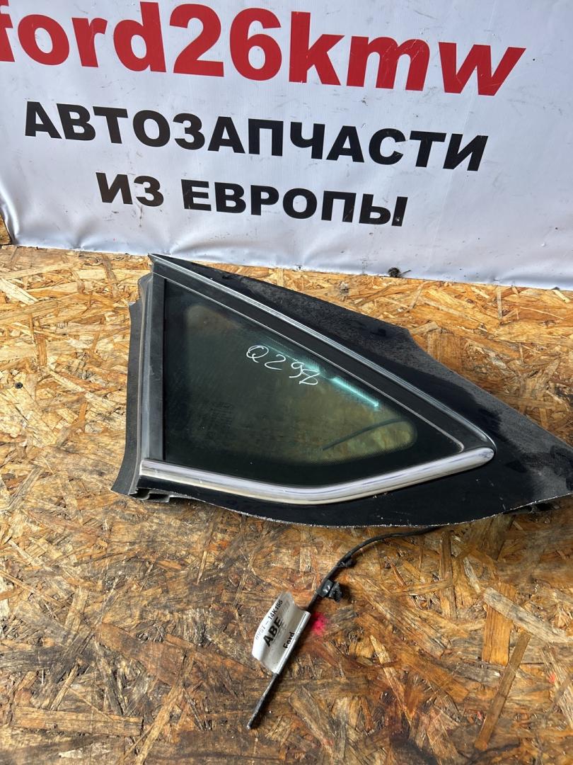 стекло кузовное боковое левое Ford Focus 3 поколение CB8 2012, 1.6 л., VVT-i, PNDA, бензин, робот, panther black (metallic), хетчбэк 5 дв., передний привод, правый руль, QM51-A297801-D - фото №1