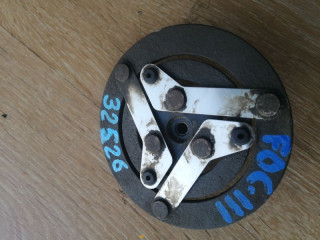 прижимная пластина кондиционера Ford Focus 3 поколение CB8 2011, 1.6 л., бензин, 1706376