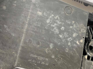 Крышка двигателя декоративная (декоративная крышка двигателя) Ford Mondeo 5 поколение 2019, 2.0 л., R9CH, бензин, вариатор, передний привод, DG93-9C662-AK