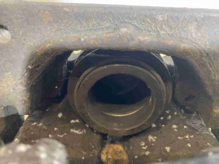 суппорт передний левый BMW 5 серия F07/F10/F11 2011, 2.0 л., АКПП, задний привод, 34116791919