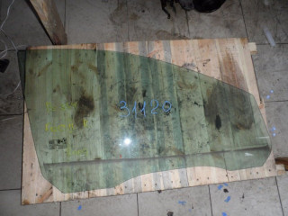 стекло двери передней правой Ford Focus 2 поколение CB4 2008