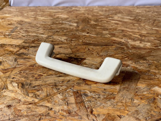 ручка внутренняя потолочная Ford Focus 3 поколение CB8 2011, 1.6 л., i-VTEC, PNDA, бензин, МКПП, panther black (metallic), хетчбэк 5 дв., передний привод