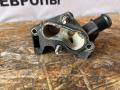 фланец (тройник) системы охлаждения Ford Focus 3 поколение CB8 2012, 1.6 л., VVT-i, PNDA, бензин, МКПП, midnight sky, хетчбэк 5 дв., передний привод, правый руль - фото №2