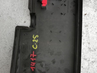 крышка блока предохранителей Ford Focus 3 поколение CB8 2012, 2.0 л., бензин