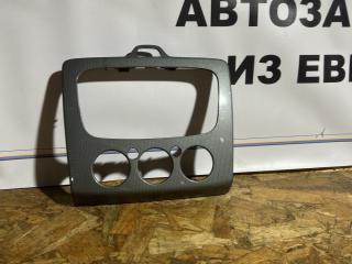 рамка под магнитолу Ford Focus 2 поколение [рестайлинг] CB4 2009, 1.6 л., i, SHDA, бензин, АКПП, голубой металик, хетчбэк 5 дв., передний привод, правый руль, 7M51-18522C