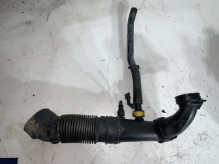 патрубок воздушного фильтра Citroen DS3 1 поколение [рестайлинг] 2015, 1.2 л., МКПП, передний привод, 9807939780