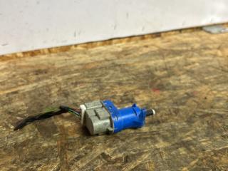 Датчик педали тормоза (лягушка) Ford Focus 3 поколение CB8 2011, 2.0 л., TDCi, UFDB, дизель, робот, moondust silver (metallic), хетчбэк 5 дв., передний привод, правый руль