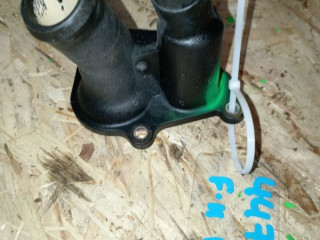 фланец (тройник) системы охлаждения Ford Focus 2 поколение CB4 2008, 1.6 л., бензин