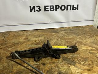 домкрат Ford Focus 2 поколение [рестайлинг] DA3 2009, 1.6 л., i, SHDA, бензин, МКПП, silver, универсал, передний привод, правый руль