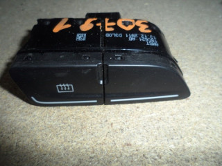 кнопка обогрева заднего стекла Ford Focus 3 поколение CB8 2011, AM5T18C621AB