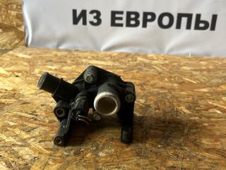 фланец (тройник) системы охлаждения Ford Focus 2 поколение [рестайлинг] CB4 2009, 1.6 л., i, SHDA, бензин, МКПП, хетчбэк 5 дв., 7M5G-8K556-AC