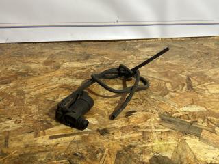 насос (моторчик) омывателя стекла Ford Focus 2 поколение [рестайлинг] CB4 2009, 1.6 л., i, SHDA, бензин, 5МКПП, голубой металик, хетчбэк 5 дв., передний привод, правый руль, 1357105