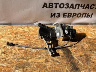 замок двери передней правой Ford Focus 3 поколение CB8 2012, 1.6 л., бензин, хетчбэк 5 дв., BM51A219A64AF