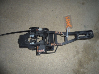 скелет ручки двери передней правой Ford Focus 3 поколение CB8 2011, 1.6 л., бензин