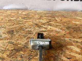 ограничитель открывания двери Ford Focus 2 поколение [рестайлинг] DA3 2009, 1.6 л., i, SHDA, бензин, МКПП, silver, универсал, передний привод, правый руль