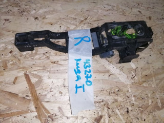 скелет ручки двери передней правой Ford Kuga 1 поколение CBV 2009, 2.0 л., дизель