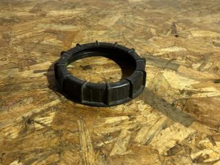 гайка топливного насоса Ford Focus 2 поколение [рестайлинг] CB4 2009, 1.6 л., i, SHDA, бензин, 5МКПП, голубой металик, хетчбэк 5 дв., передний привод, правый руль