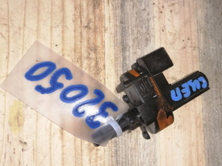 датчик педали сцепления Ford Focus 3 поколение CB8 2011, 1.6 л., бензин, 1439868