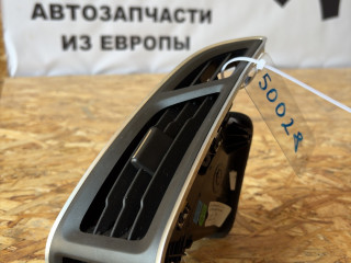 дефлектор обдува салона Ford Focus 3 поколение CB8 2012, 1.6 л., i-VTEC, IQDB, бензин, 5МКПП, white(белый), седан, передний привод