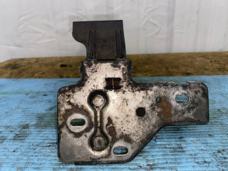 замок капота Volkswagen Transporter T5 2007, 1.9 л., BRR, дизель, МКПП, передний привод, 7H0823480E