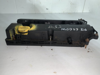 Крышка клапанная (клапанная крышка) Opel Zafira Family [рестайлинг] 2013, 1.6 л., A 16 XER, бензин, МКПП, передний привод, 55564395