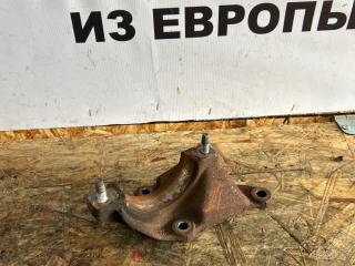 кронштейн полуоси Ford Focus 2 поколение [рестайлинг] CB4 2010, 1.6 л., i, SHDA, бензин, АКПП, panther black (metallic), хетчбэк 5 дв., передний привод, правый руль