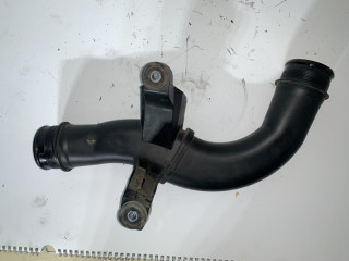 патрубок интеркулера Volkswagen Jetta 6 поколение 2013, 1.8 л., АКПП, передний привод, 1K0145840R