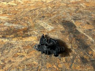 замок капота Ford Focus 2 поколение [рестайлинг] CB4 2009, 1.8 л., i, QQDB, бензин, МКПП, moondust silver (metallic), хетчбэк 5 дв., передний привод, правый руль, 3M51-16700-BC