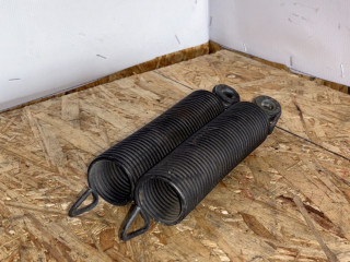 пружина крышки багажника Ford Focus 3 поколение CB8 2012, 1.6 л., бензин, хетчбэк 5 дв., 1720847