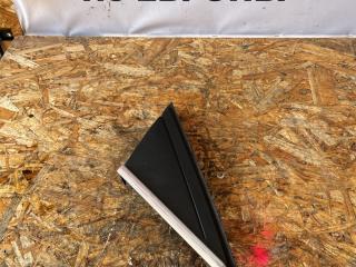 накладка крыла (уголок зеркала) переднего правая Ford Focus 3 поколение CB8 2012, 1.6 л., VVT-i, PNDA, бензин, робот, panther black (metallic), универсал, передний привод, правый руль, BM51-A16004