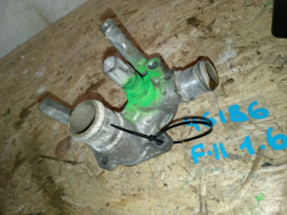 фланец (тройник) системы охлаждения Ford Focus 2 поколение CB4 2008, 1.6 л., бензин, 1N1G8594AB