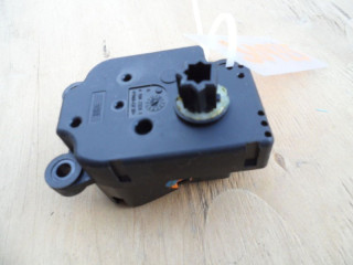 моторчик заслонки печки Ford Focus 3 поколение CB8 2011, 3M5H19E616AB