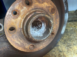 ступица задняя Volkswagen Transporter T5 2007, 1.9 л., BRR, дизель, МКПП, передний привод, 7H0401611H, 7E0615611, 7H0501072E