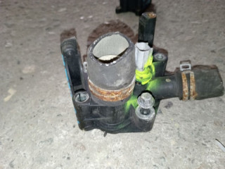 фланец (тройник) системы охлаждения Ford Focus 2 поколение CB4 2008, 1.6 л., бензин, 1531004