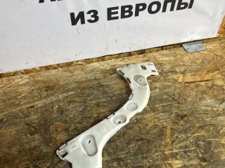 Крепление бампера переднего Ford Focus 3 поколение CB8 2011, 2.0 л., TDCi, UFDB, дизель, робот, moondust silver (metallic), хетчбэк 5 дв., передний привод, правый руль, BM51-A17E851