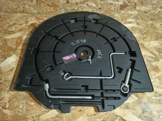 Органайзер Mazda 3 1 поколение [рестайлинг] BK 2008