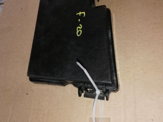 крышка блока предохранителей Ford Focus 2 поколение CB4 2008